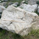 Валун гранит светло-серый 17 тонн