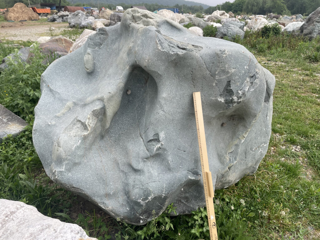 Валун гранит ~4 тонны
