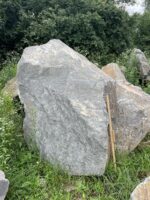 Скальник зеленый гранит
